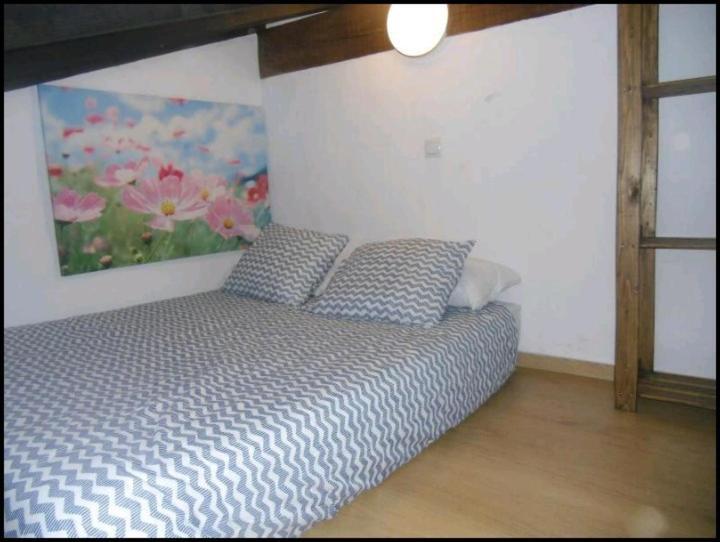 Apartamento, junto al mar Ea Esterno foto