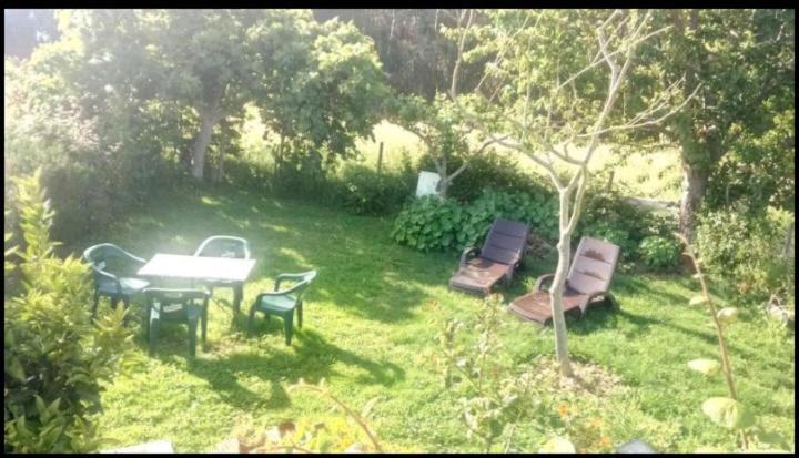 Apartamento, junto al mar Ea Esterno foto
